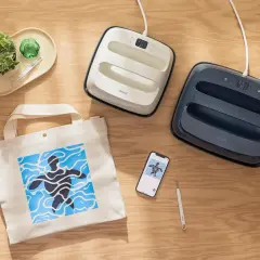 Cricut Heat Press und Tasche mit Schildkrötenmotiv. Perfekt für mehrfarbig plotten mit Cricut.