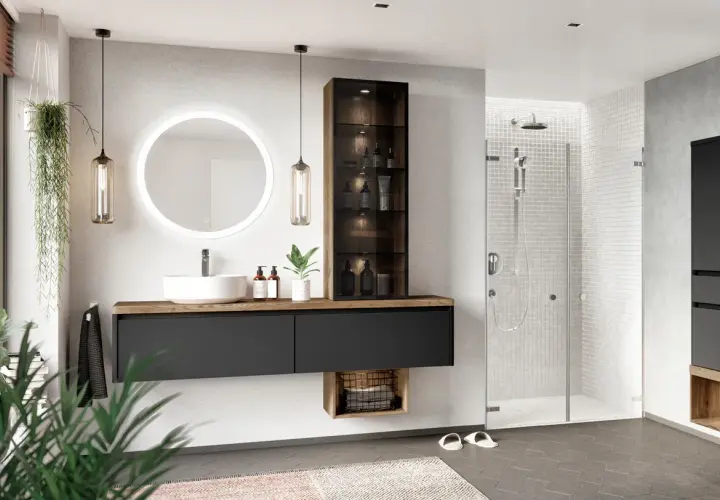 Modernes Bad mit Hänge-Waschtisch, beleuchtetem Spiegel und Dusche. Die dunklen Fronten und das Holzdekor bieten eine schicke, aber vielleicht etwas düstere bad inspo.