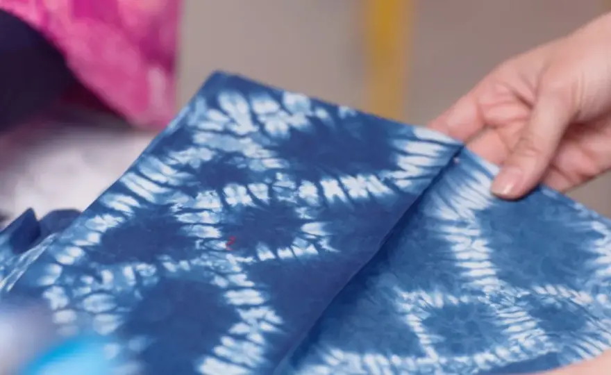 Shibori lernen - Muster & Techniken für einzigartige Textilien